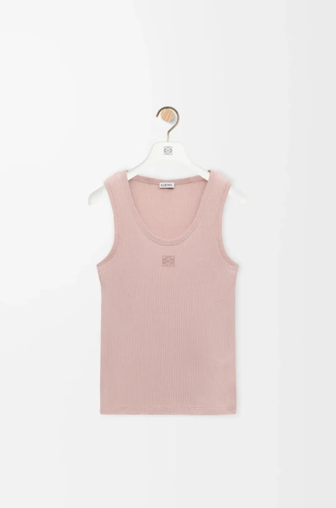 Camiseta sin mangas con anagrama en seda rosa claro Camiseta sin mangas con anagrama en seda rosa claro