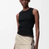 Camiseta sin mangas con anagrama en viscosa elástica negra Camiseta sin mangas con anagrama en viscosa elástica negra