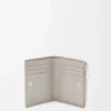 Cartera compacta y delgada en piel de becerro clásica texturizada gris concha