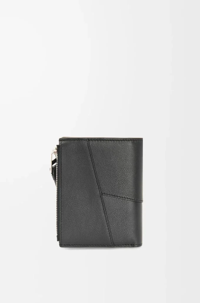Cartera compacta y delgada Puzzle en piel de becerro clásica. Color negro.