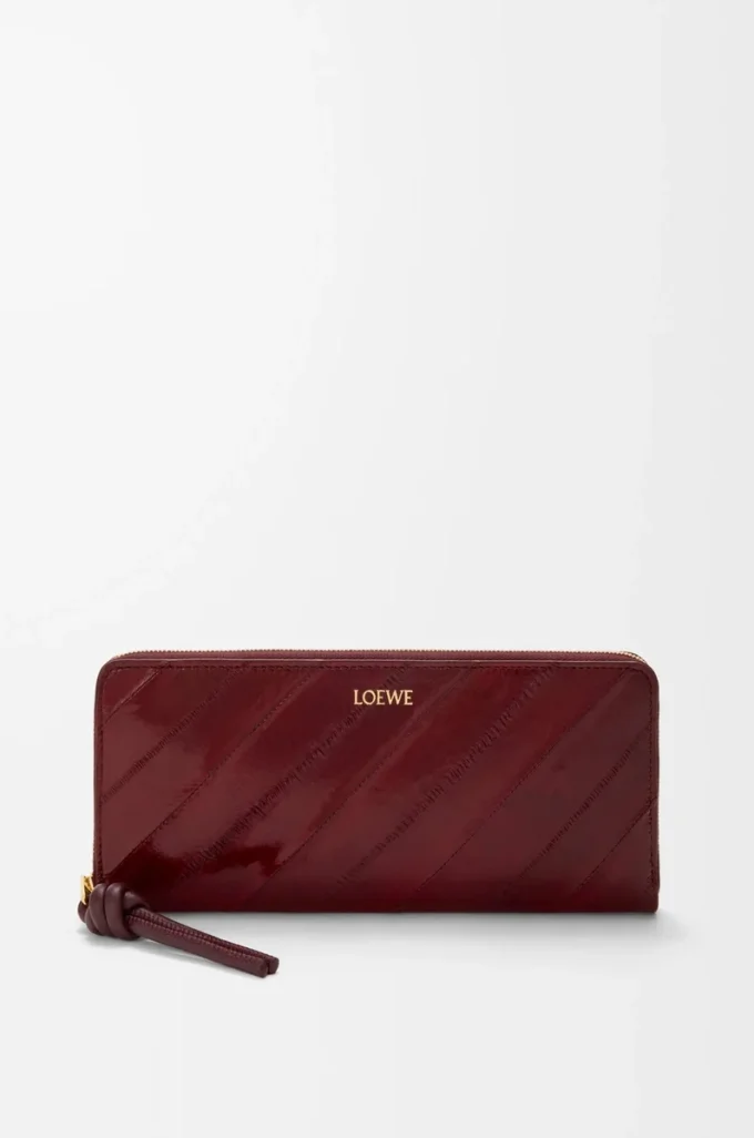 Cartera con cremallera y nudo en piel de anguila Dark Burgundy Cartera con cremallera y nudo en piel de anguila Dark Burgundy