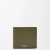 Cartera doble en piel de becerro clásica texturizada Dark Khaki Cartera doble en piel de becerro clásica texturizada Dark Khaki