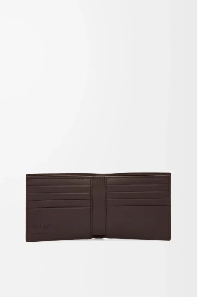 Cartera doble en piel de becerro satinada marrón oscuro Cartera doble en piel de becerro satinada marrón oscuro