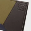 Cartera plegable para monedas Puzzle en piel de becerro clásica, color oliva/marrón oscuro