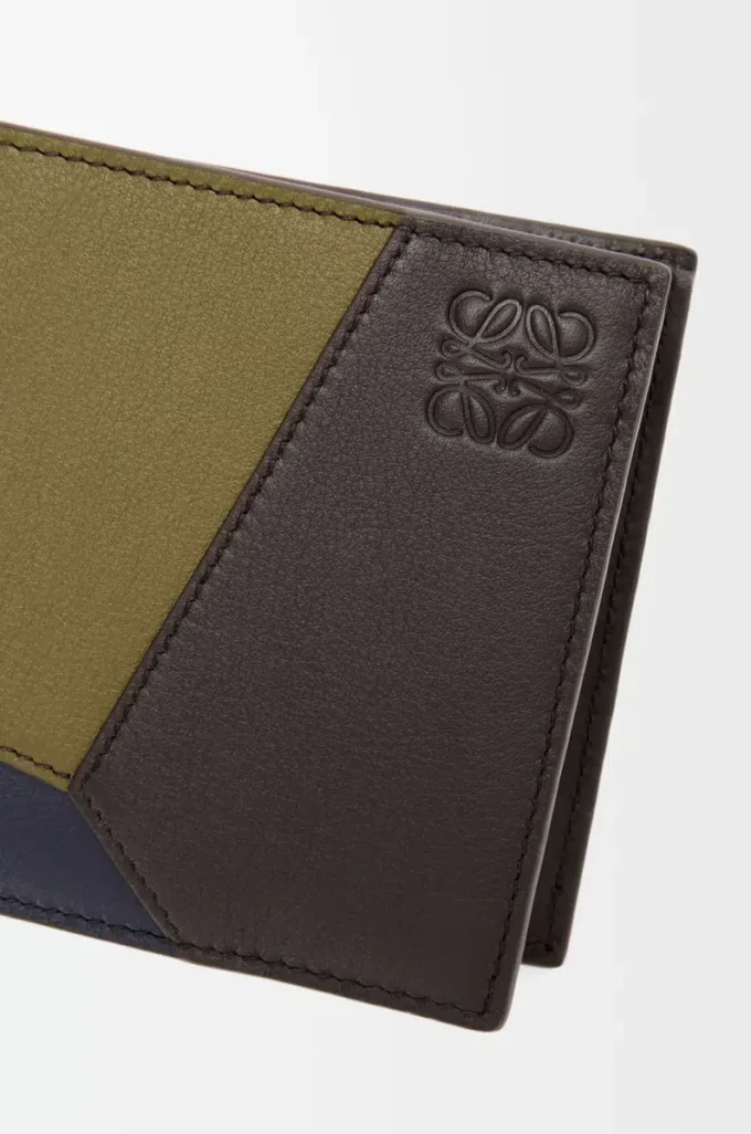 Cartera plegable para monedas Puzzle en piel de becerro clásica, color oliva/marrón oscuro