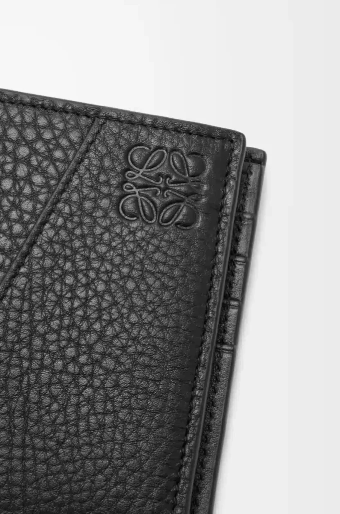 Cartera plegable Puzzle para monedas en piel de becerro granulada flexible, color negro