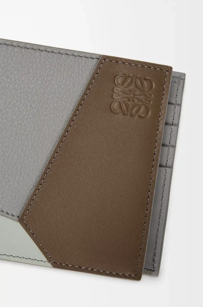 Cartera Puzzle con doble pliegue en piel de becerro clásica marrón invierno/gris ceniza