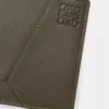 Cartera Puzzle de doble pliegue en piel de becerro clásica Dark Khaki