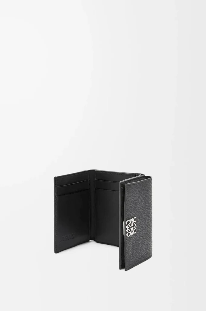 Cartera tríptica Anagram en piel de becerro granulada Black