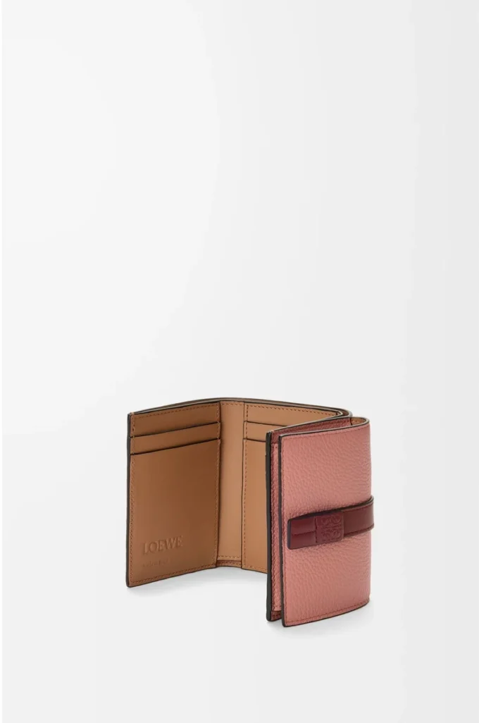 Cartera tríptica en piel de becerro granulada suave Blush/Mahogany