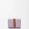Cartera tríptica en piel de becerro granulada suave Dirty Mauve/Squirrel