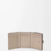 Cartera tríptica en piel de becerro granulada suave Taupe/Talc
