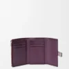 Cartera vertical pequeña en piel de becerro granulada suave Dirty Mauve/Squirrel Cartera vertical pequeña en piel de becerro granulada suave Dirty Mauve/Squirrel