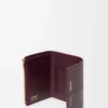 Cartera vertical pequeña en piel de becerro lisa y granulada Dark Burgundy