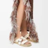 Chanclas espadrilles con forma de pétalo en suave piel de becerro. Blanco Chanclas espadrilles con forma de pétalo en suave piel de becerro. Blanco