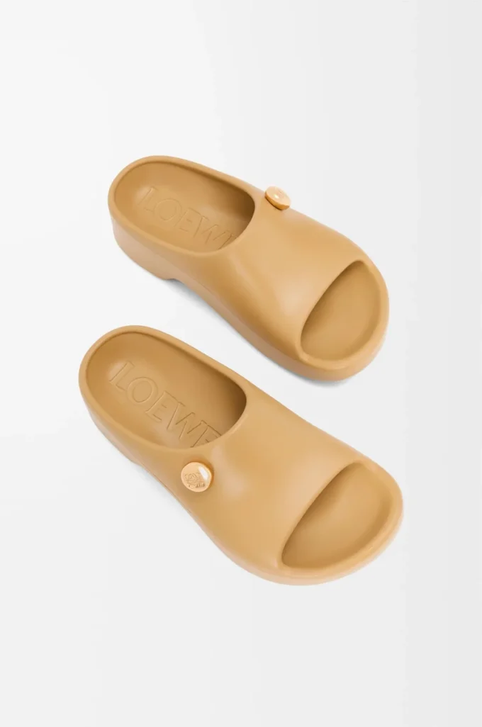 Chanclas Pebble de espuma Concealer medio/dorado Chanclas Pebble de espuma Concealer medio/dorado