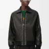 Chaqueta bomber de piel de cordero napa. Negro