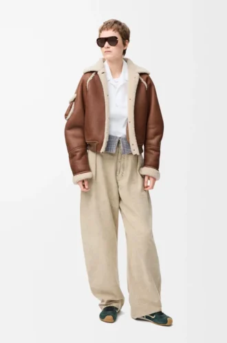 Chaqueta bomber de piel de oveja marrón Chaqueta bomber de piel de oveja marrón