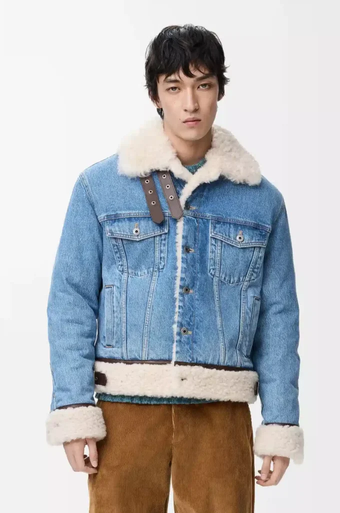 Chaqueta camionera en denim y piel de oveja azul denim