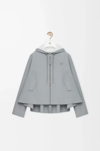 Chaqueta con capucha de algodón gris claro