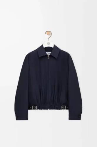 Chaqueta con cinturón de lana y seda azul marino