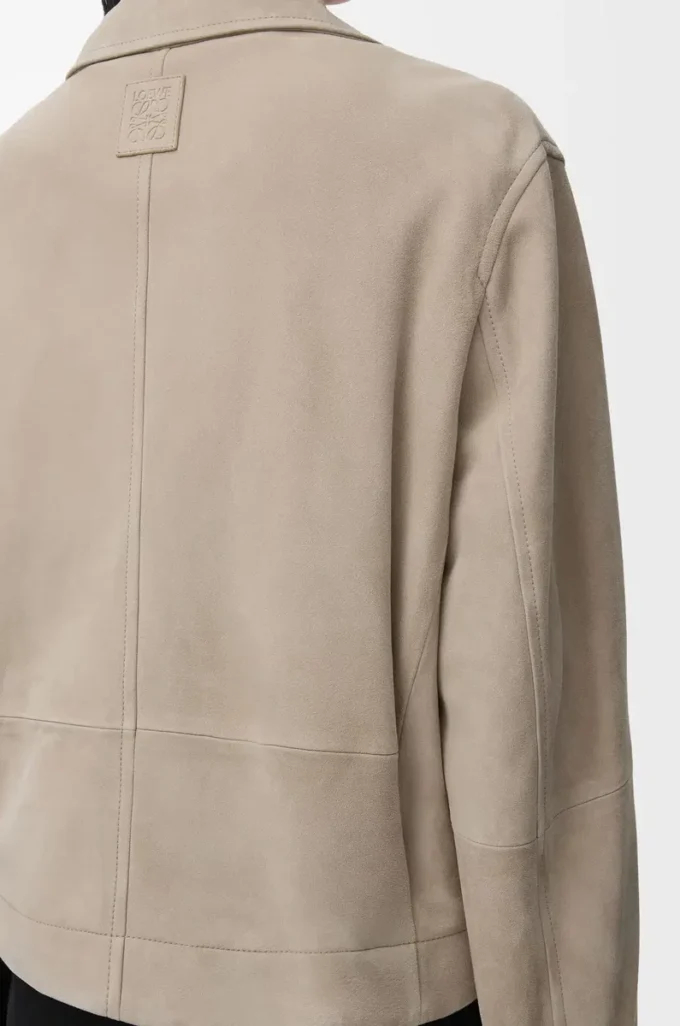 Chaqueta con cinturón de piel de cabra anteada Beige oscuro Chaqueta con cinturón de piel de cabra anteada Beige oscuro