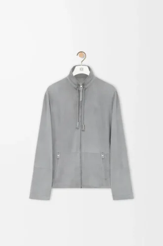 Chaqueta con cremallera de ante de cordero gris claro