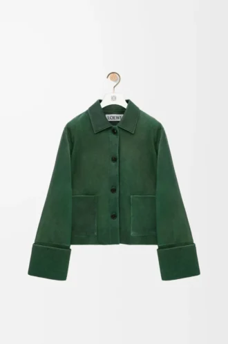 Chaqueta con puños vueltos de piel de cordero napa verde oscuro
