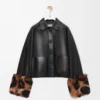 Chaqueta con solapas en piel de cordero napa. Chaqueta con solapas en piel de cordero napa.