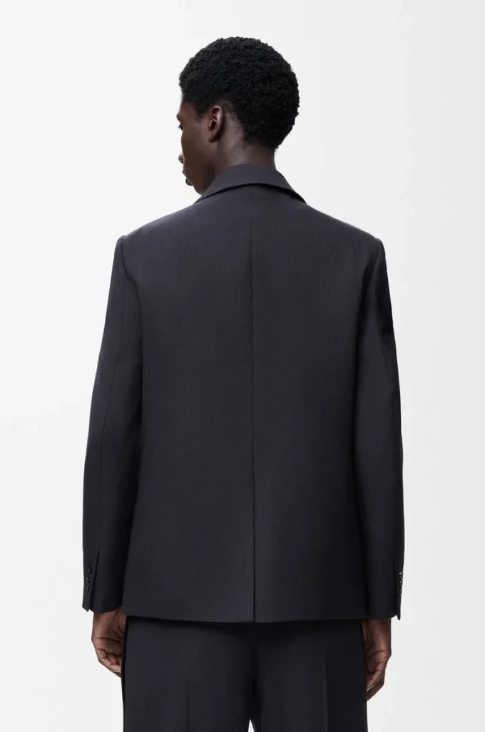 Chaqueta de lana azul marino oscuro