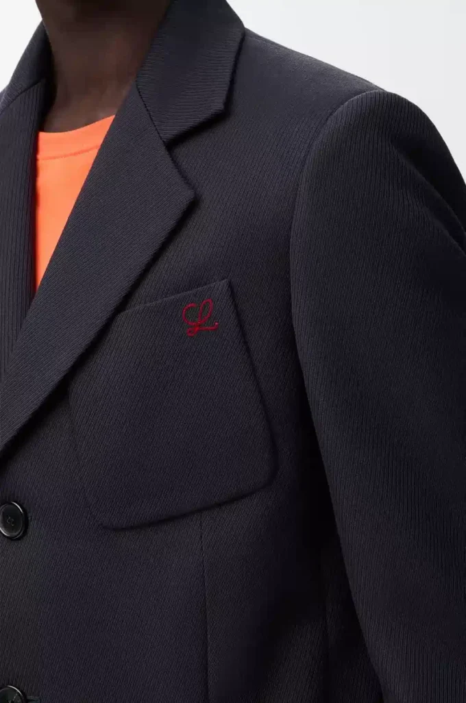 Chaqueta de lana azul marino oscuro