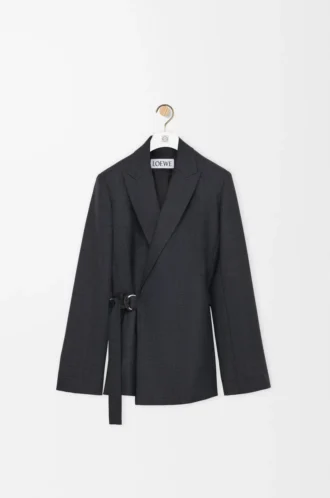Chaqueta drapeada de lana gris oscuro