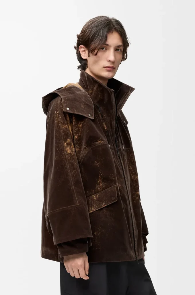 Chaqueta en tejido técnico flocado Marrón chocolate Chaqueta en tejido técnico flocado Marrón chocolate
