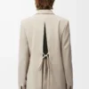 Chaqueta entallada de lana melange beige claro Chaqueta entallada de lana melange beige claro