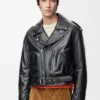 Chaqueta motera en piel de cordero napa. Negro