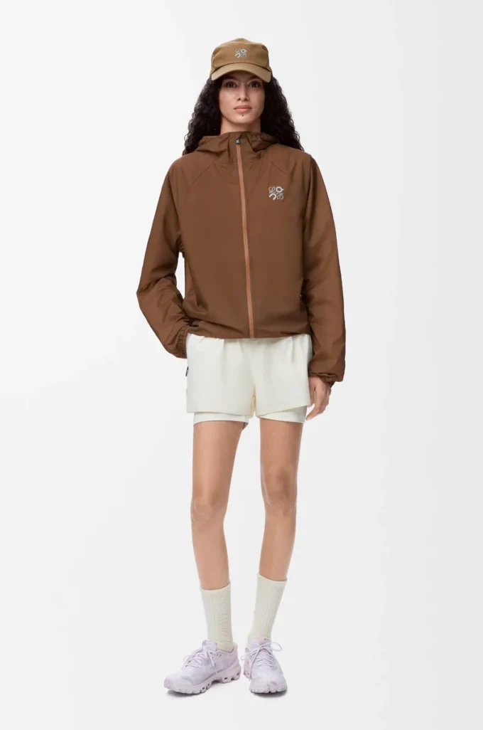 Chaqueta Ultra en tejido técnico Toffee Chaqueta Ultra en tejido técnico Toffee