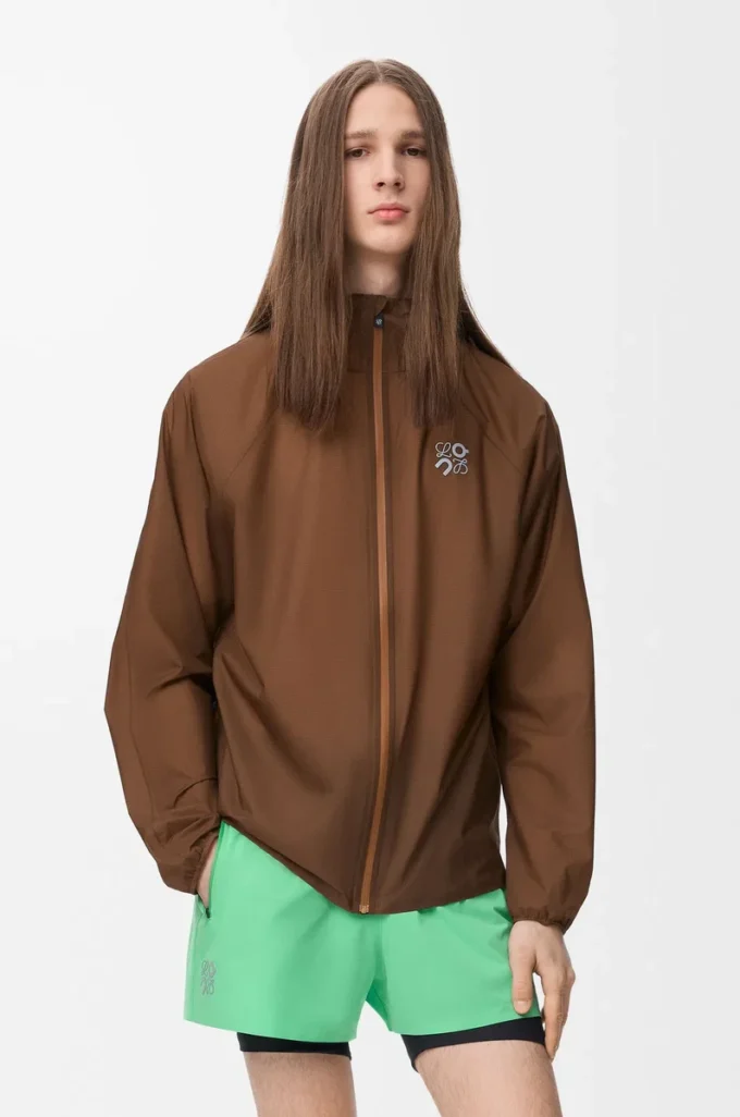 Chaqueta Ultra en tejido técnico Toffee Chaqueta Ultra en tejido técnico Toffee