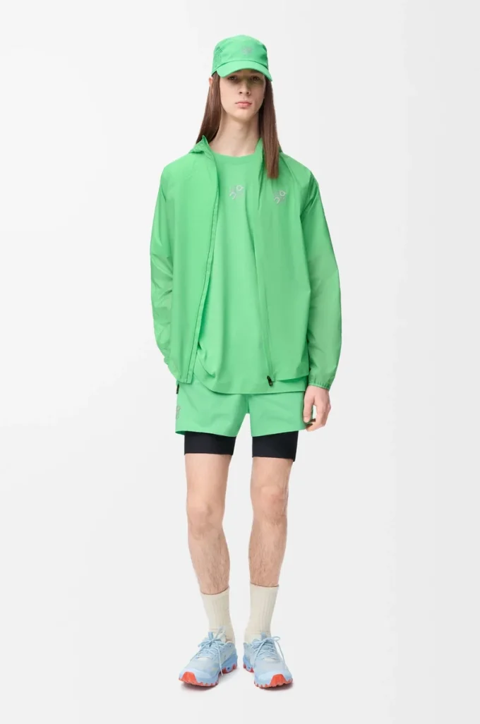 Chaqueta Ultra en tejido técnico verde Chaqueta Ultra en tejido técnico verde