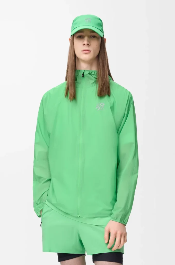 Chaqueta Ultra en tejido técnico verde Chaqueta Ultra en tejido técnico verde