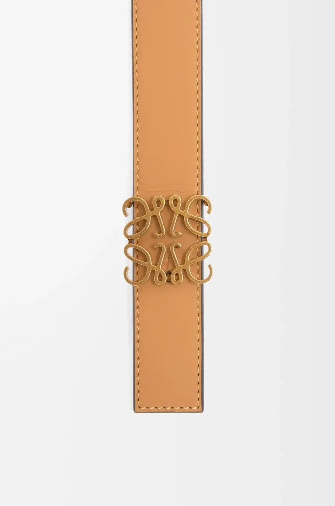 Cinturón reversible Anagram en piel de becerro lisa Warm Desert/Light Oat/Bronze Cinturón reversible Anagram en piel de becerro lisa Warm Desert/Light Oat/Bronze