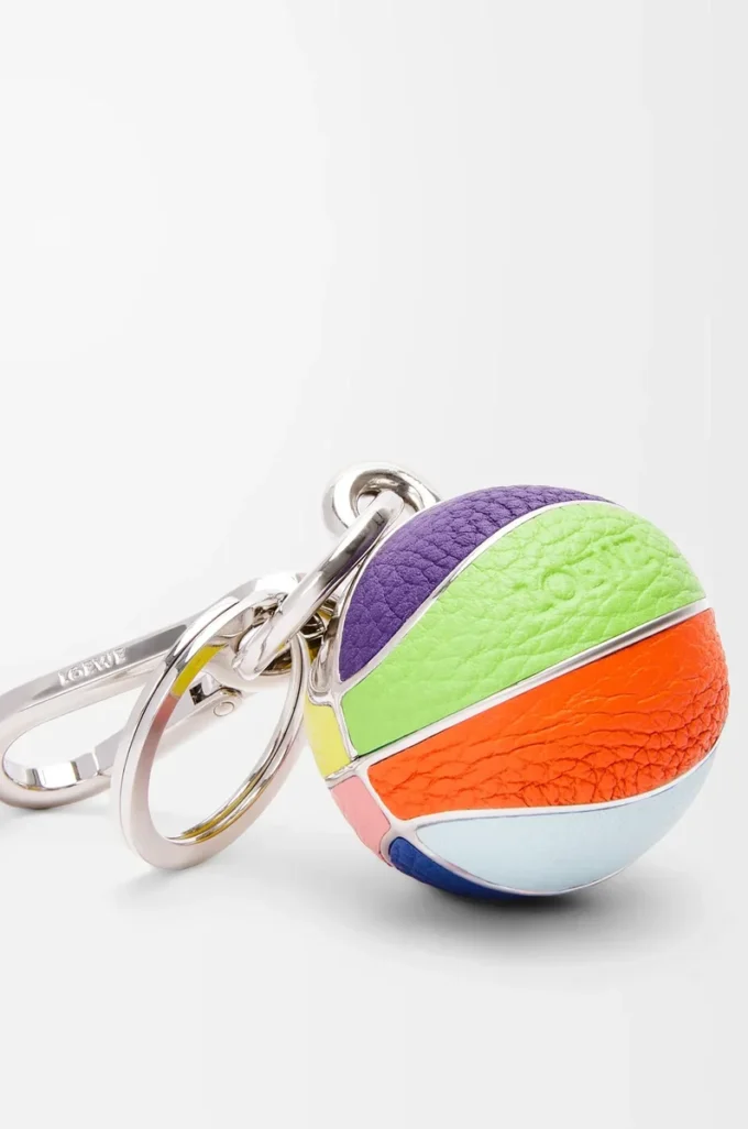 Colgante de baloncesto en piel de becerro y metal Multicolor