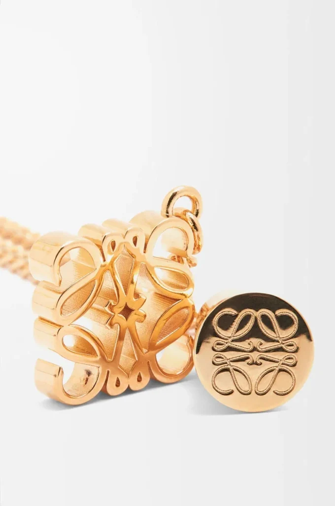 Collar personalizable en metal dorado Collar personalizable en metal dorado