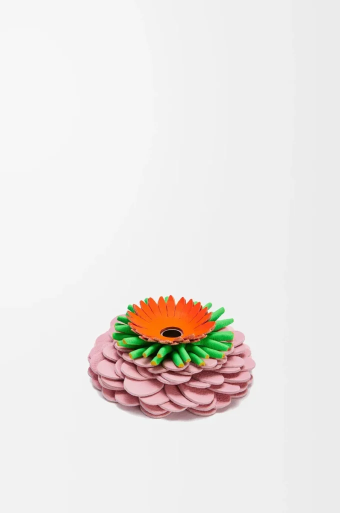 Dado floral en piel de becerro clásica Light Candy Dado floral en piel de becerro clásica Light Candy
