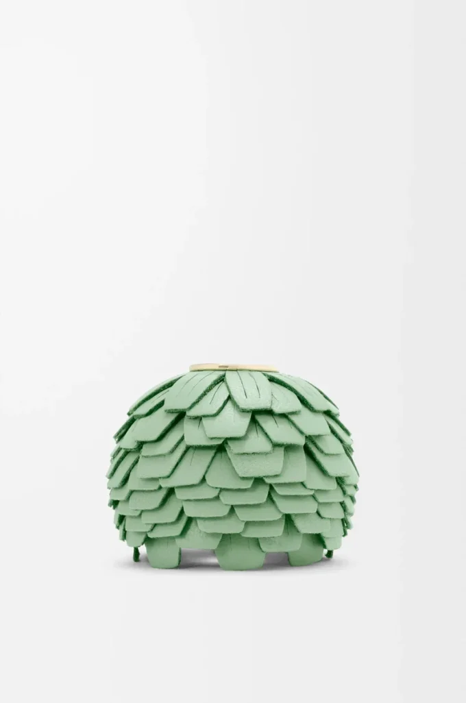 Dados con motivos florales en piel de becerro clásica verde menta Dados con motivos florales en piel de becerro clásica verde menta