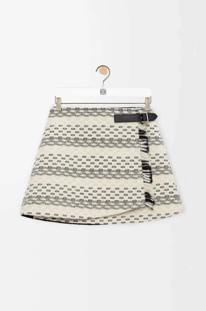 Falda de jacquard de mezcla de lana en negro/blanco Falda de jacquard de mezcla de lana en negro/blanco