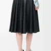 Falda plisada de piel de cordero napa. Negro Falda plisada de piel de cordero napa. Negro