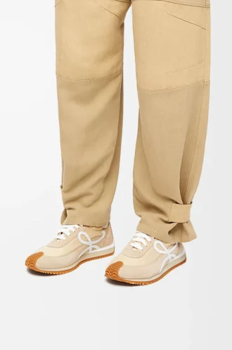 Flow Runner en nylon y ante Light Powder