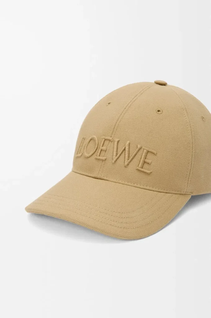 Gorra LOEWE de lona color arena Gorra LOEWE de lona color arena