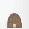 Gorro de cachemira en color beige Gorro de cachemira en color beige