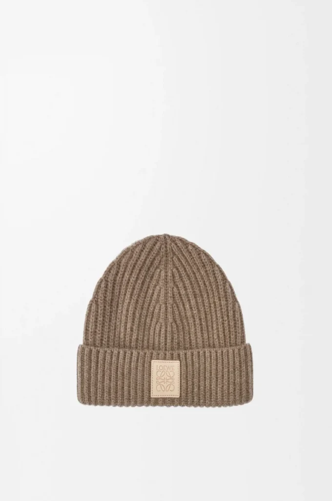 Gorro de cachemira en color beige Gorro de cachemira en color beige